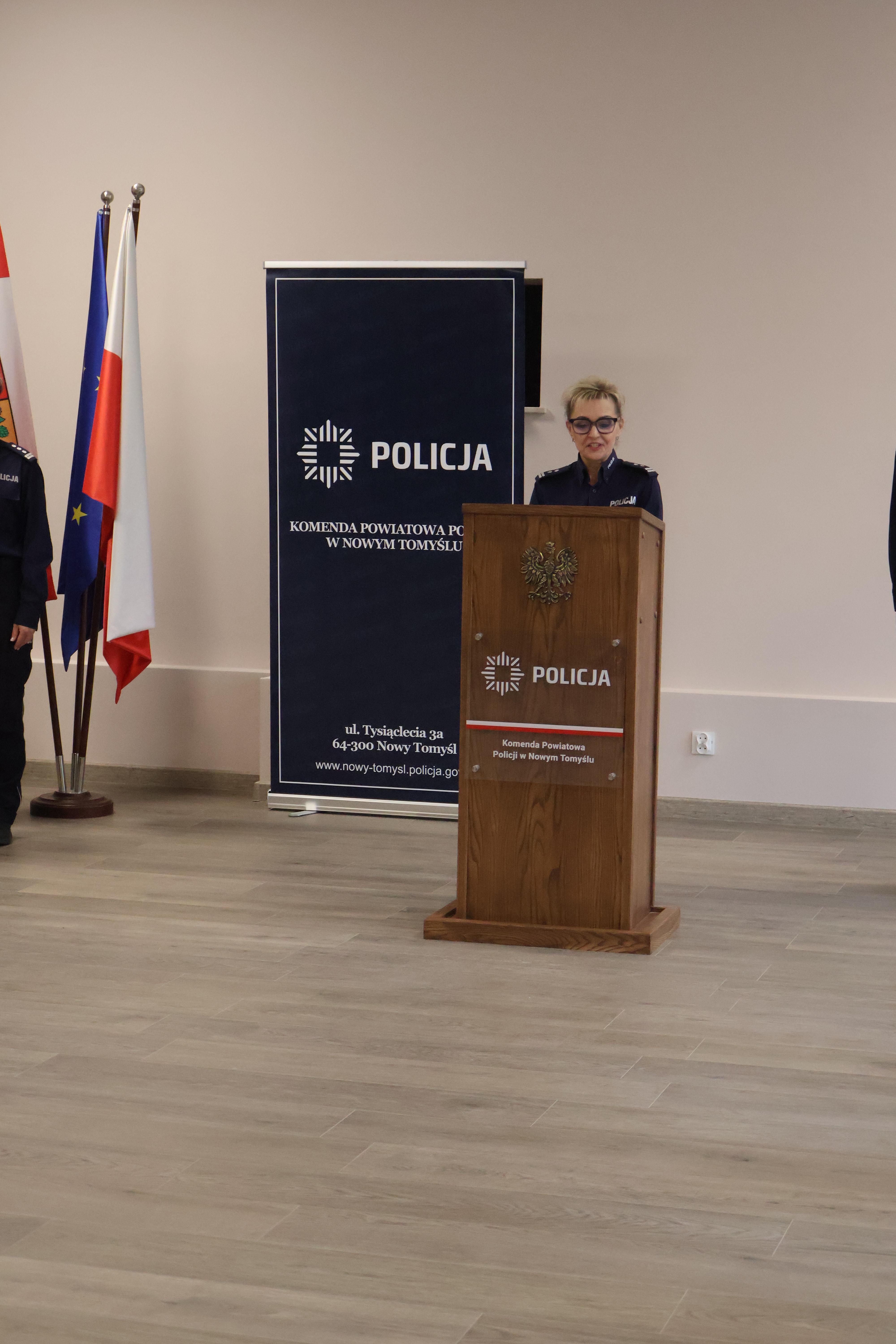 Przem&oacute;wienie komneda policji