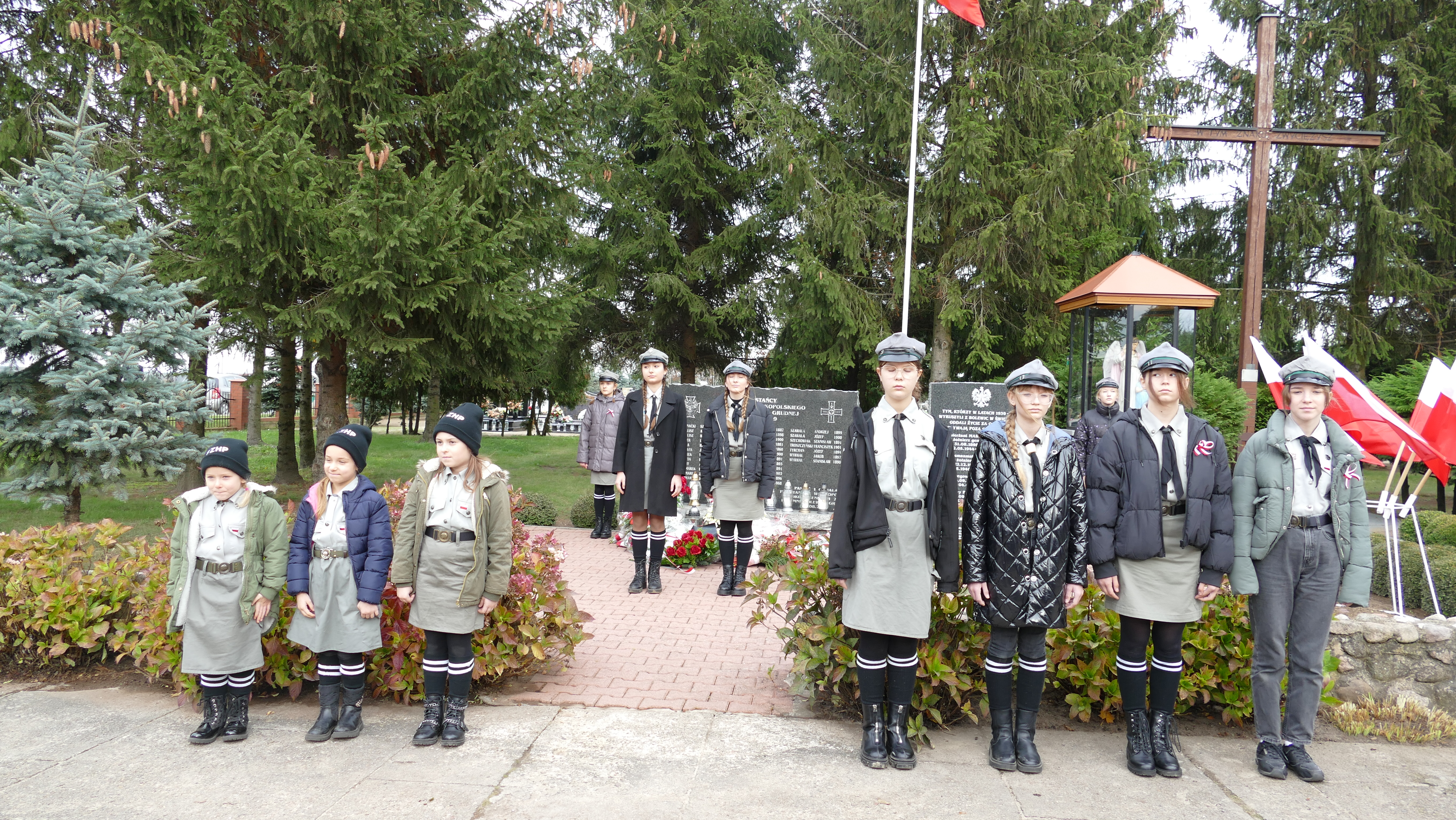 Honorowa warta przez Czarne Stopy z Bolewic