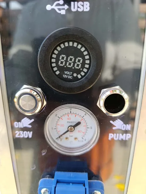 image-1799700758003622