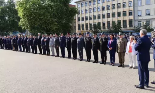 Zdjęcie do Wojew&oacute;dzkie obchody Święta Policji z udziałem W&oacute;jta Gminy Miedzichowo