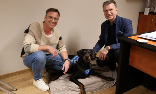 Zdjęcie do Wsp&oacute;lnie dla zwierząt: spotkanie W&oacute;jta Gminy Miedzichowo z Fundacją &bdquo;Na W&oacute;zku Aresa&rdquo;