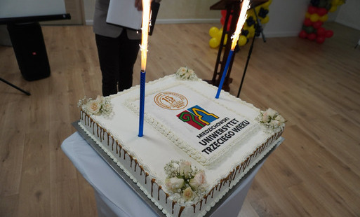 Zdjęcie do Inauguracja roku akademickiego 2026/2027 i jubileusz 15-lecia Miedzichowskiego Uniwersytetu Trzeciego Wieku
